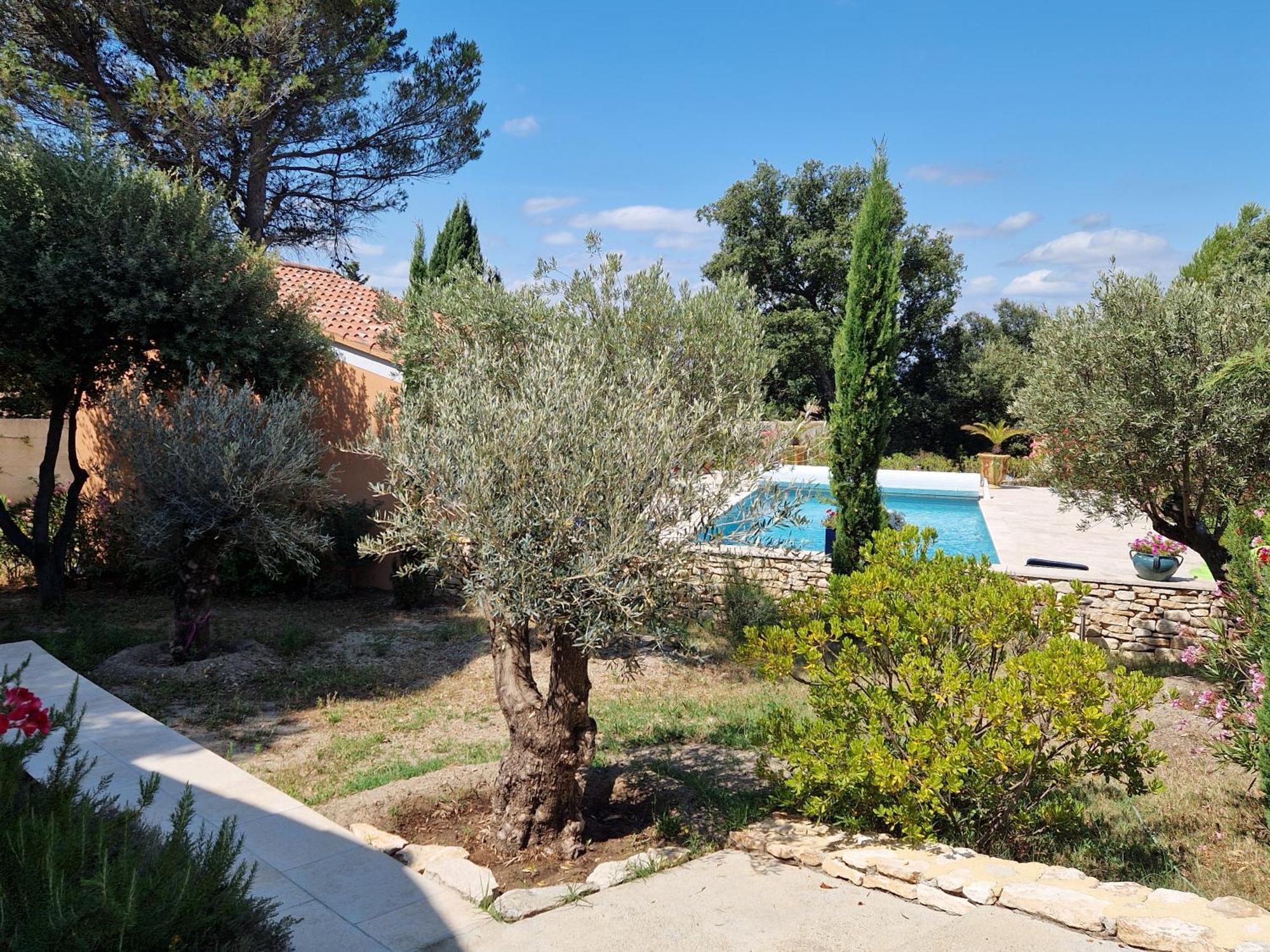 La Cigaliere Villa L'Isle-sur-la-Sorgue Bagian luar foto